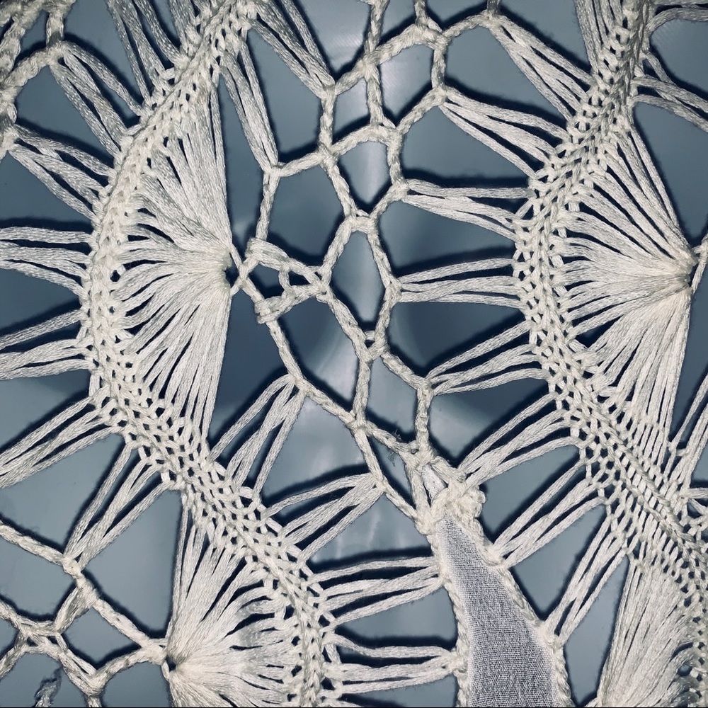 Ivory white crochet cover up - Picture 7 of 9